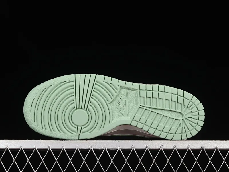 All Categories Nk SB Dunk Series Nk SB Dunk Low Low-top sneakers Otomo Katsuhiro x Nk SB Dunk Low "Steamboy OST" Creative customization collaboration Otomo Katsuhiro co-branded SB low-top sports casual sneakers ST1391-207